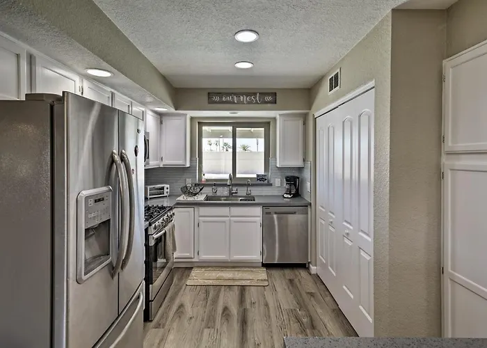 Hébergement de vacances Near Marina: W/ Pool & Views In Havasu! Lake Havasu City
