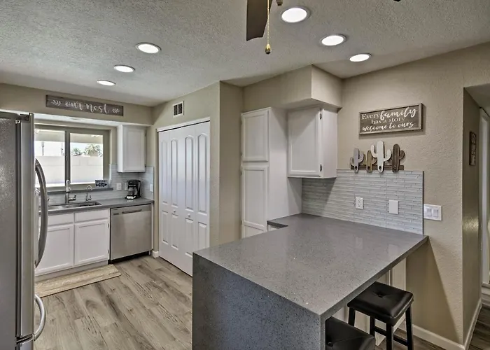 Near Marina: W/ Pool & Views In Havasu! Lake Havasu City